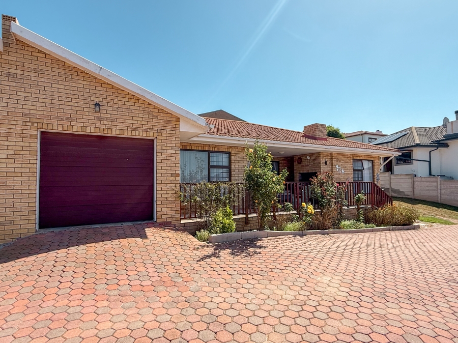 3 Bedroom Property for Sale in Island View Western Cape